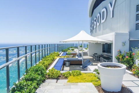 Rhapsody Resort - Official - Accommodation Rockhampton 0