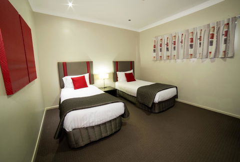 Platinum International - Accommodation Rockhampton 12