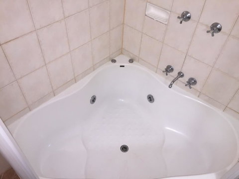 Country Gardens Motor Inn - Accommodation Rockhampton 6