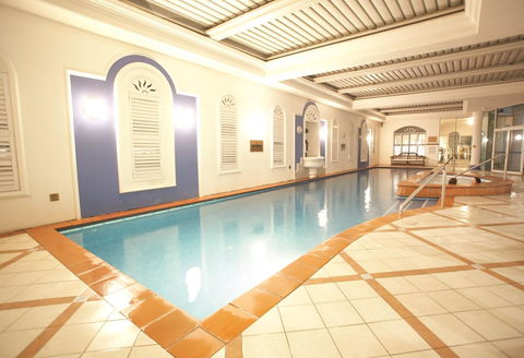 The Phoenician Resort - Accommodation Rockhampton 8