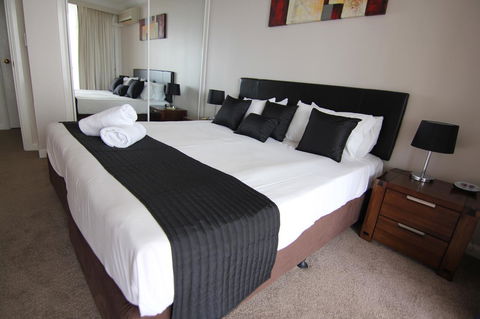 The Phoenician Resort - Accommodation Rockhampton 14