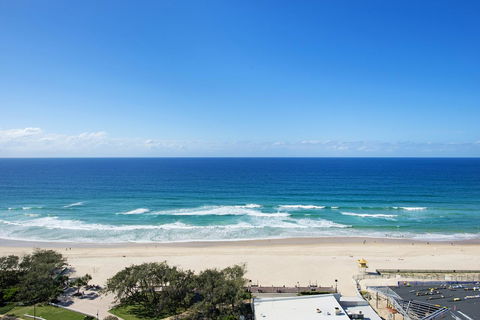 ULTIQA Air On Broadbeach - Accommodation Rockhampton 10