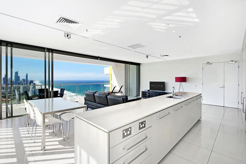 ULTIQA Air On Broadbeach - Accommodation Rockhampton 21