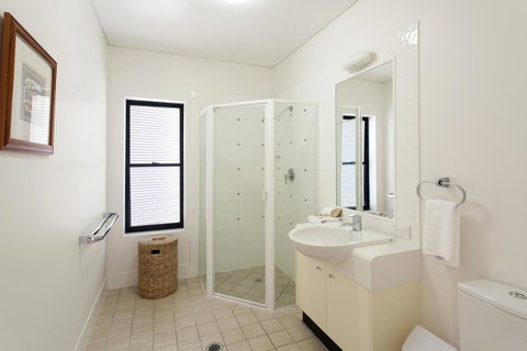 The Point Coolum - Accommodation Rockhampton 1