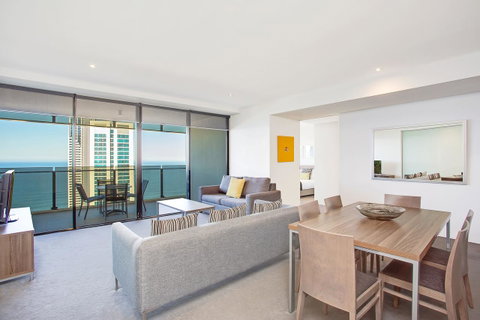 Mantra Circle On Cavill - Accommodation Rockhampton 14