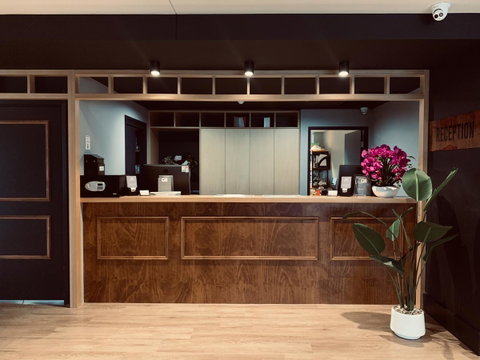 Woodroffe Hotel - Accommodation Rockhampton 1