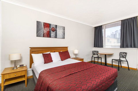 The Robert Towns - Accommodation Rockhampton 4