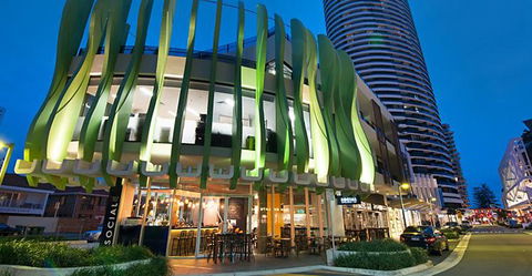 Luxury 3 Bedroom In Heart Of Broadbeach - Accommodation Rockhampton 10