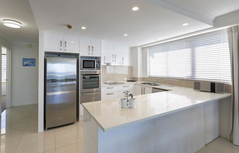 South Pacific Plaza - Official - Accommodation Rockhampton 1
