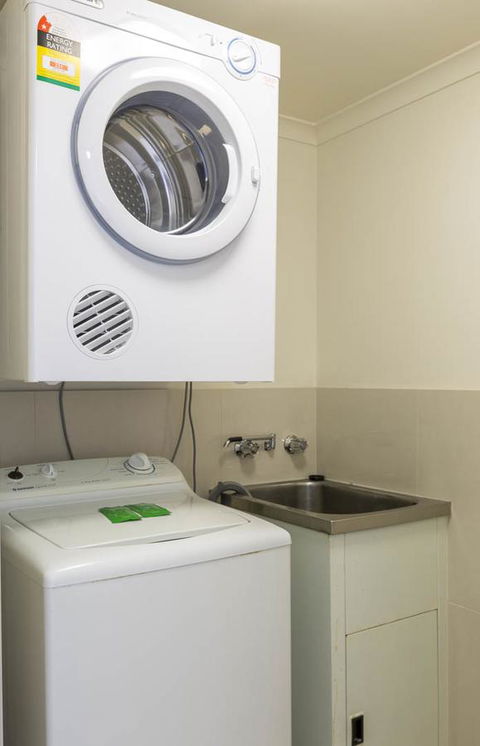 South Pacific Plaza - Official - Accommodation Rockhampton 40