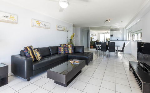 South Pacific Plaza - Official - Accommodation Rockhampton 18