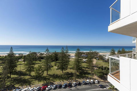 South Pacific Plaza - Official - Accommodation Rockhampton 13