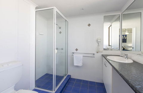 South Pacific Plaza - Official - Accommodation Rockhampton 23