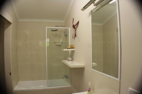 Boutique Bungalows - Accommodation Rockhampton 43