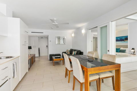 Palm Cove Beach Apartment - Accommodation Rockhampton 8