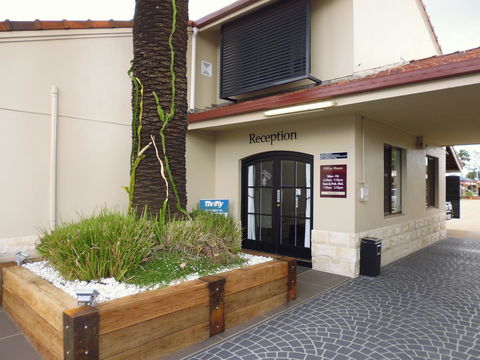 Burke & Wills Motor Inn - Accommodation Rockhampton 0