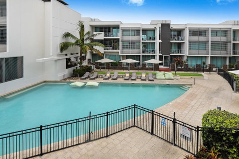 Element On Coolum Beach - Accommodation Rockhampton 2