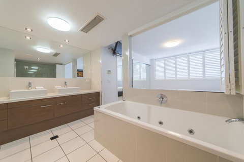 Echelon Apartments Yeppoon - Accommodation Rockhampton 9