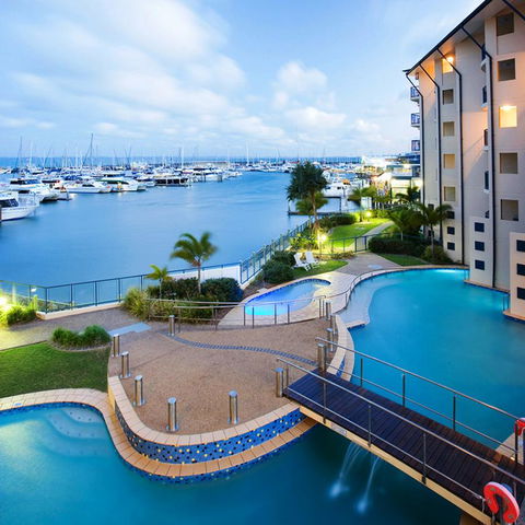 Mantra Hervey Bay - Accommodation Rockhampton 0