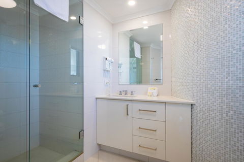 Aegean Resort Apartments - Accommodation Rockhampton 12