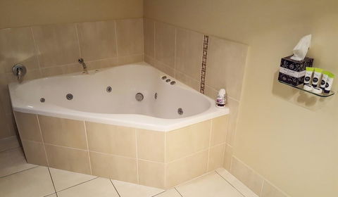 Atricom - Accommodation Rockhampton 7