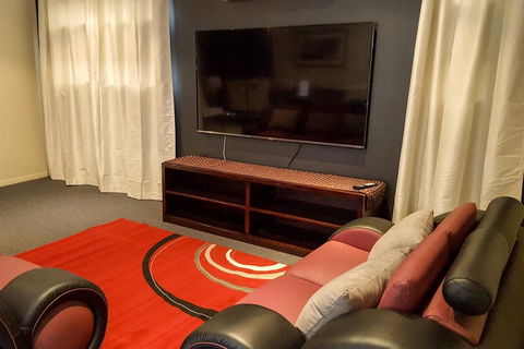 Atricom - Accommodation Rockhampton 8