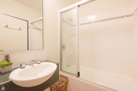 Coral Tree Inn - Accommodation Rockhampton 41