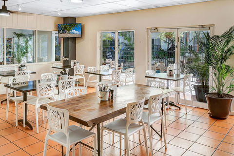 Coral Tree Inn - Accommodation Rockhampton 26