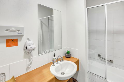 Coral Tree Inn - Accommodation Rockhampton 33