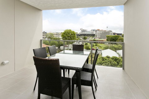 Arise Princess Regent Apartments - Accommodation Rockhampton 10
