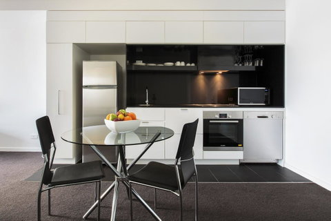 Code Apartments - Accommodation Rockhampton 3