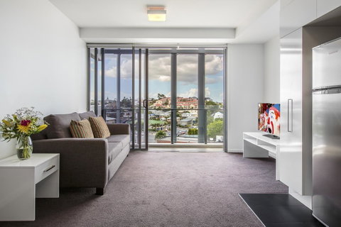 Code Apartments - Accommodation Rockhampton 15