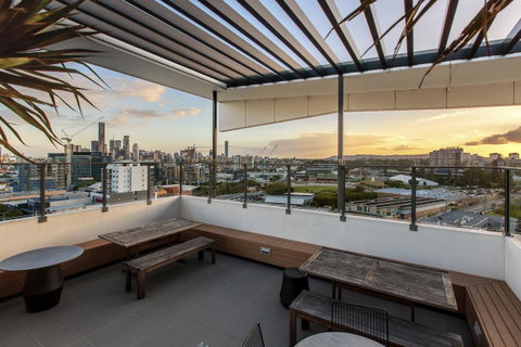 Code Apartments - Accommodation Rockhampton 16
