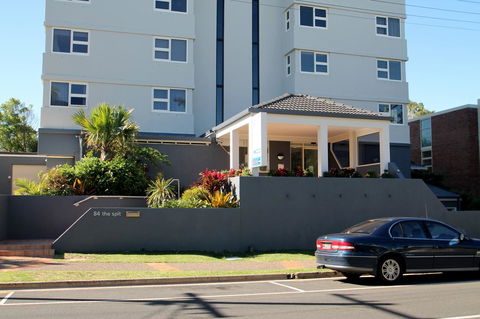 84 The Spit Holiday Apartments - Accommodation Rockhampton 26