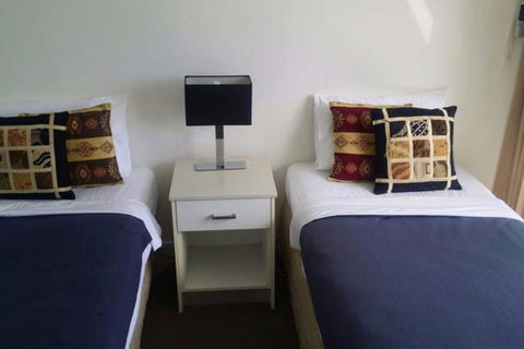 Excluza - Accommodation Rockhampton 4