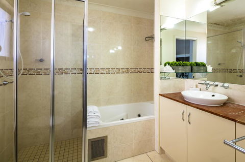 Jack And Newell Holiday Apartments - Accommodation Rockhampton 37