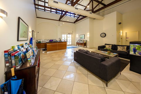 Jack And Newell Holiday Apartments - Accommodation Rockhampton 18