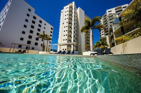 Jack And Newell Holiday Apartments - Accommodation Rockhampton 2