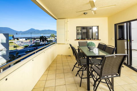 Jack And Newell Holiday Apartments - Accommodation Rockhampton 20