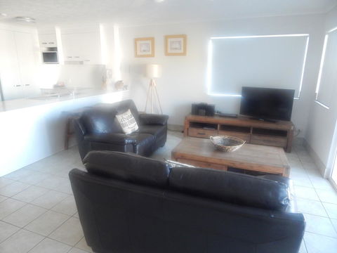 Tranquil Shores - Accommodation Rockhampton 6