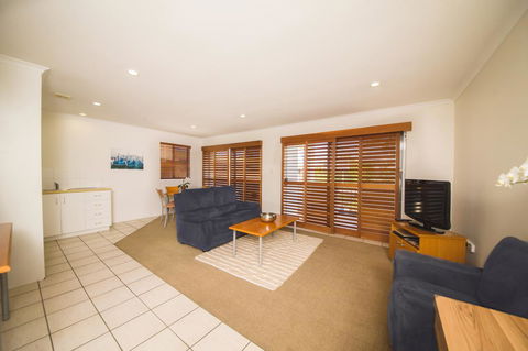 Cosmopolitan Motel & Serviced Apartments - Accommodation Rockhampton 24