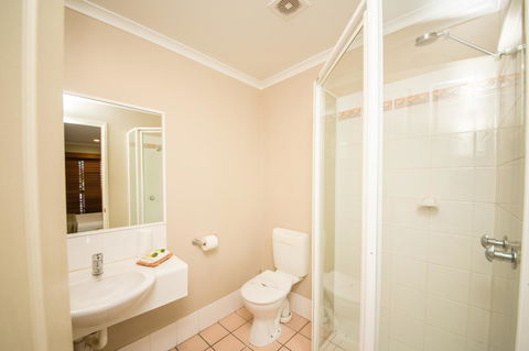 Cosmopolitan Motel & Serviced Apartments - Accommodation Rockhampton 21