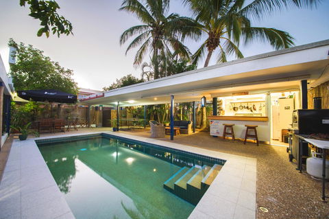 Cosmopolitan Motel & Serviced Apartments - Accommodation Rockhampton 1