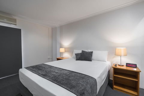 Cosmopolitan Motel & Serviced Apartments - Accommodation Rockhampton 3
