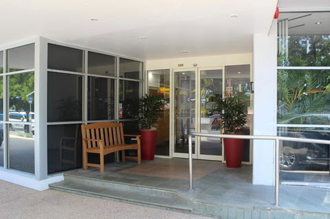 Madison Tower Mill Hotel - Accommodation Rockhampton 1