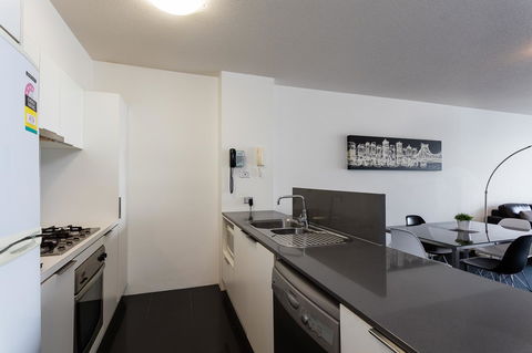Oxygen Apartments - Accommodation Rockhampton 11