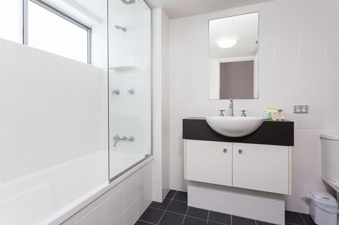 Oxygen Apartments - Accommodation Rockhampton 12