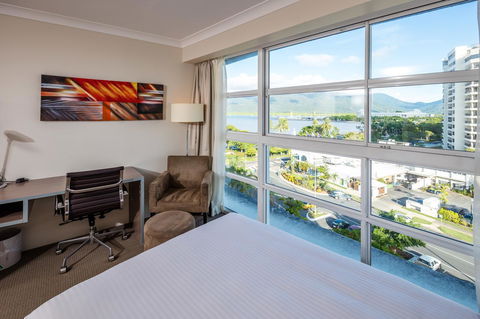 DoubleTree By Hilton Cairns - Accommodation Rockhampton 35
