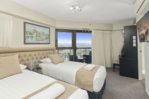 Burleigh Esplanade Apartments - Accommodation Rockhampton 34
