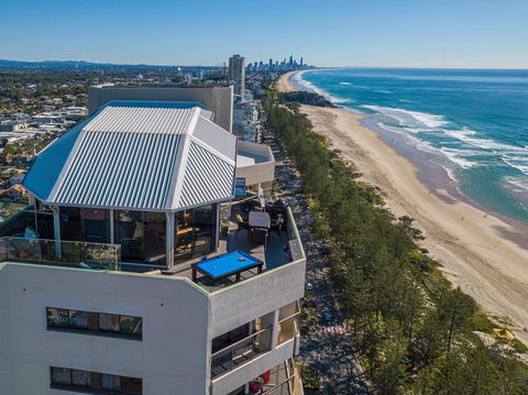 Burleigh Esplanade Apartments - Accommodation Rockhampton 9